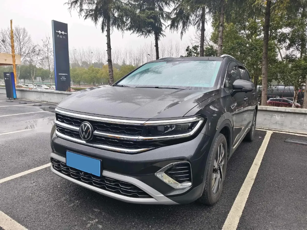 2021 Volkswagen Talagon 2.0T 220HP L4 7DCT,autocango,china used car exporter,china ev exporter,chinese used car exporter,chinese used ev exporter