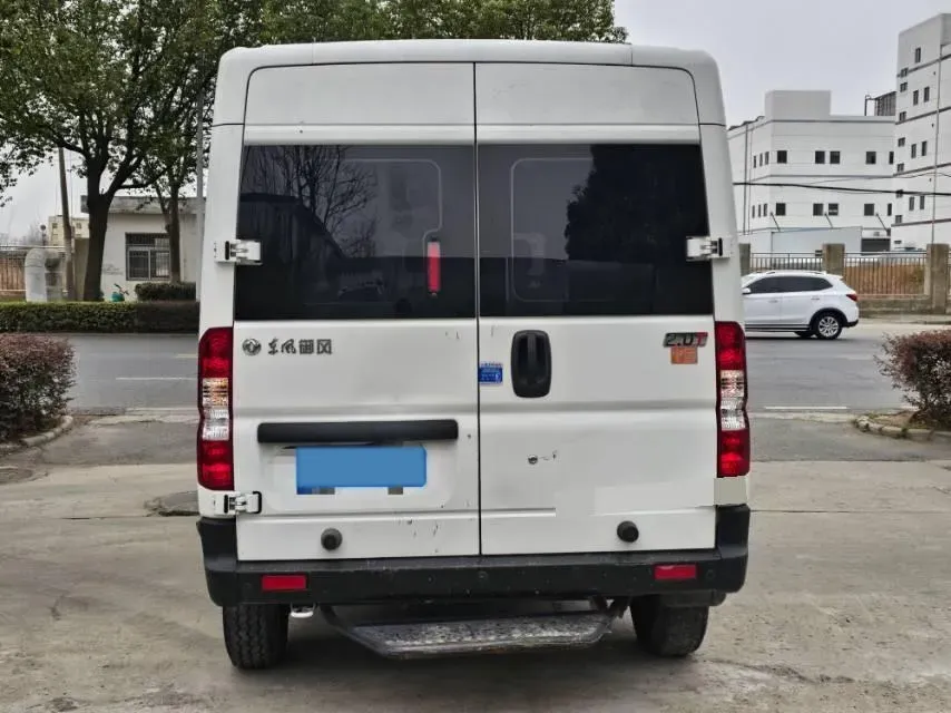 2023 Dongfeng RuiQi 7 2.0T 228HP L4 6MT,autocango,china used car exporter,china ev exporter,chinese used car exporter,chinese used ev exporter