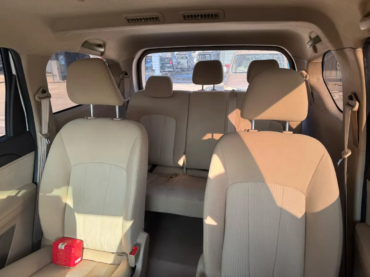 2019 BaoJun 730 1.5T 150HP L4 6DCT,autocango,china used car exporter,china ev exporter,chinese used car exporter,chinese used ev exporter