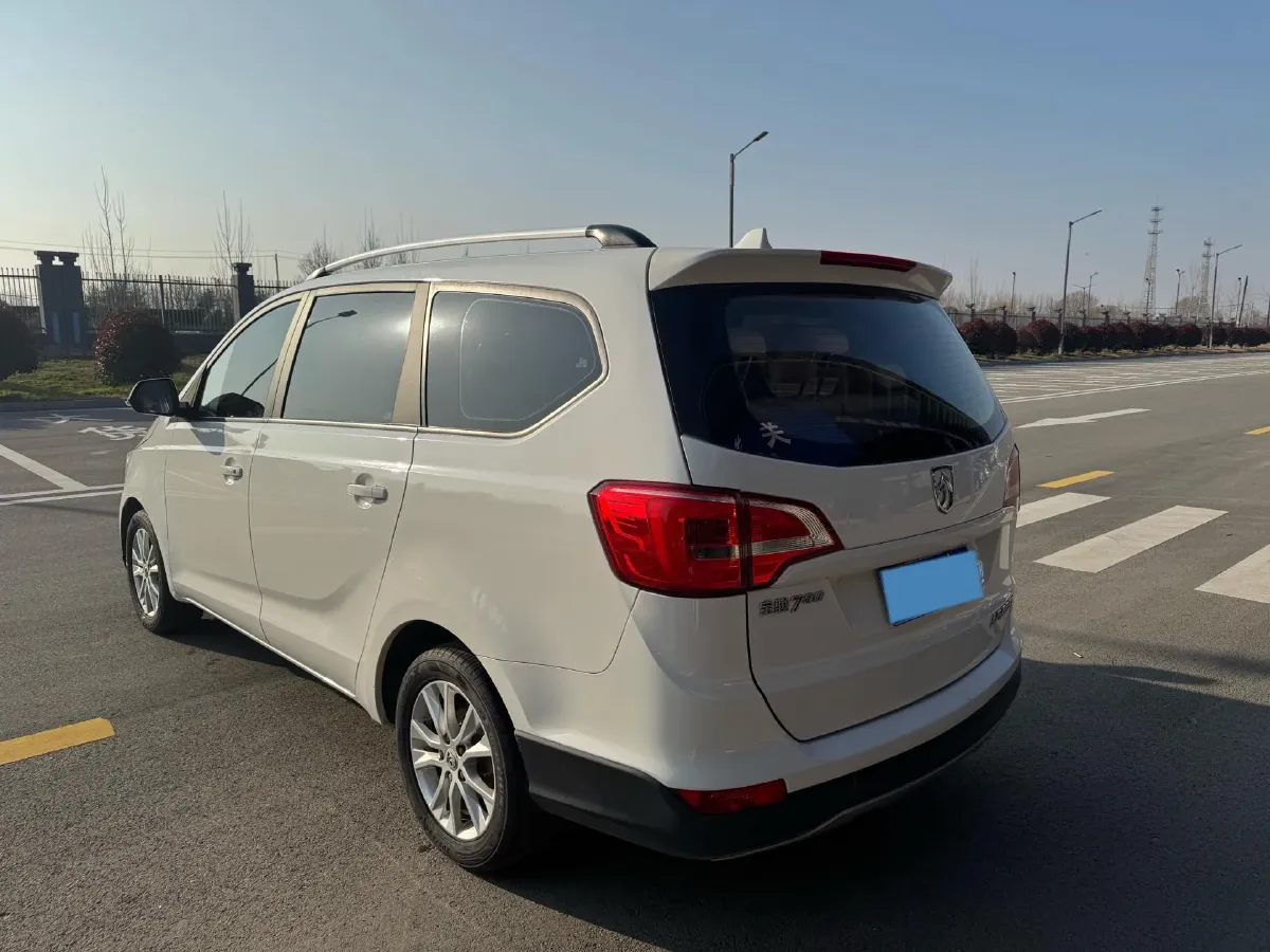 2019 BaoJun 730 1.5T 150HP L4 6DCT,autocango,china used car exporter,china ev exporter,chinese used car exporter,chinese used ev exporter