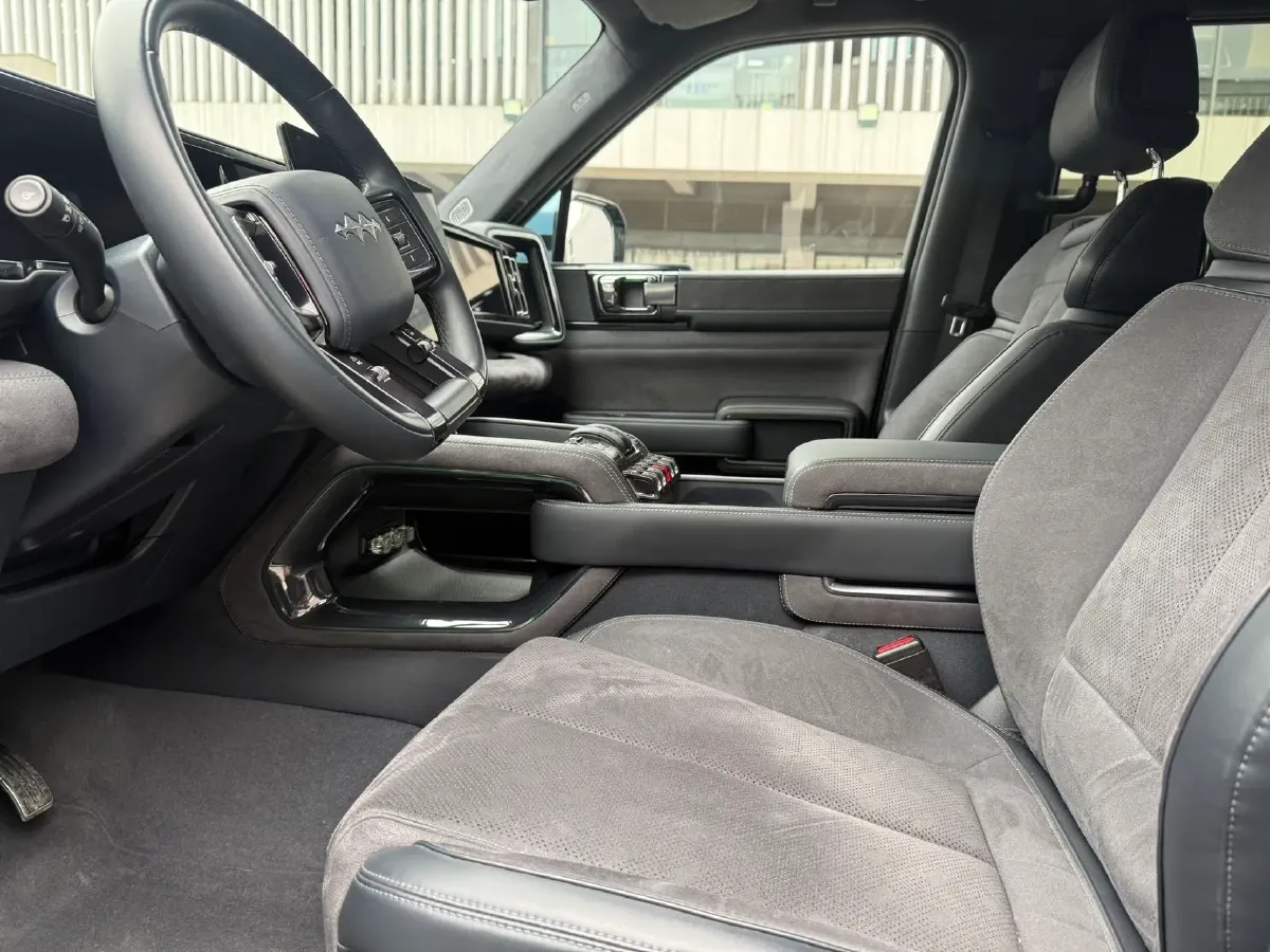 2023 Toyota Crown Kluger 2.5L 189HP L4 E-CVT Hybrid,autocango,china used car exporter,china ev exporter,chinese used car exporter,chinese used ev exporter