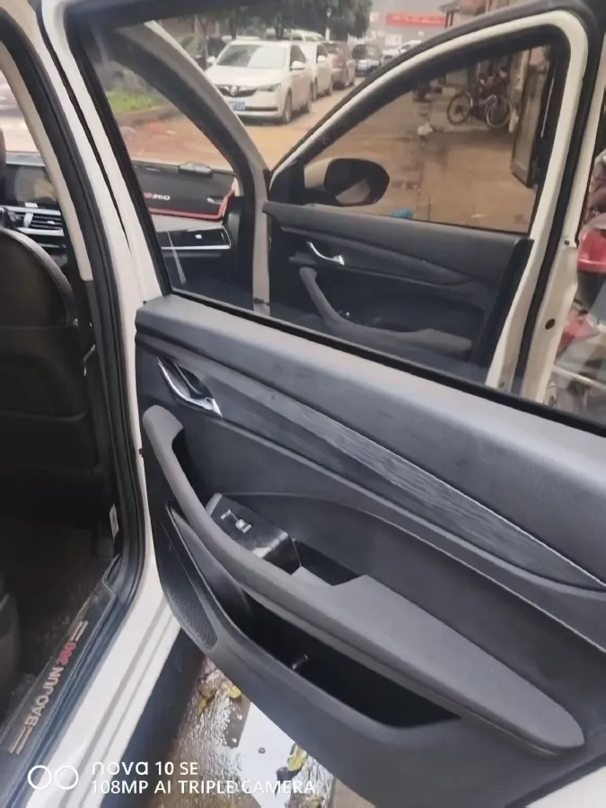 2018 BaoJun 360 1.5L 112HP L4 6MT,autocango,china used car exporter,china ev exporter,chinese used car exporter,chinese used ev exporter