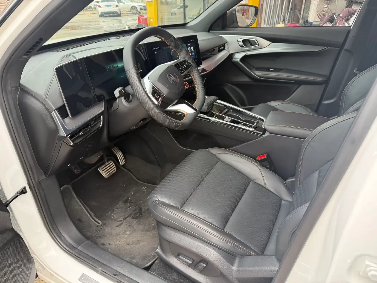 2023 MG ONE 1.5T 181HP L4 CVT,autocango,china used car exporter,china ev exporter,chinese used car exporter,chinese used ev exporter