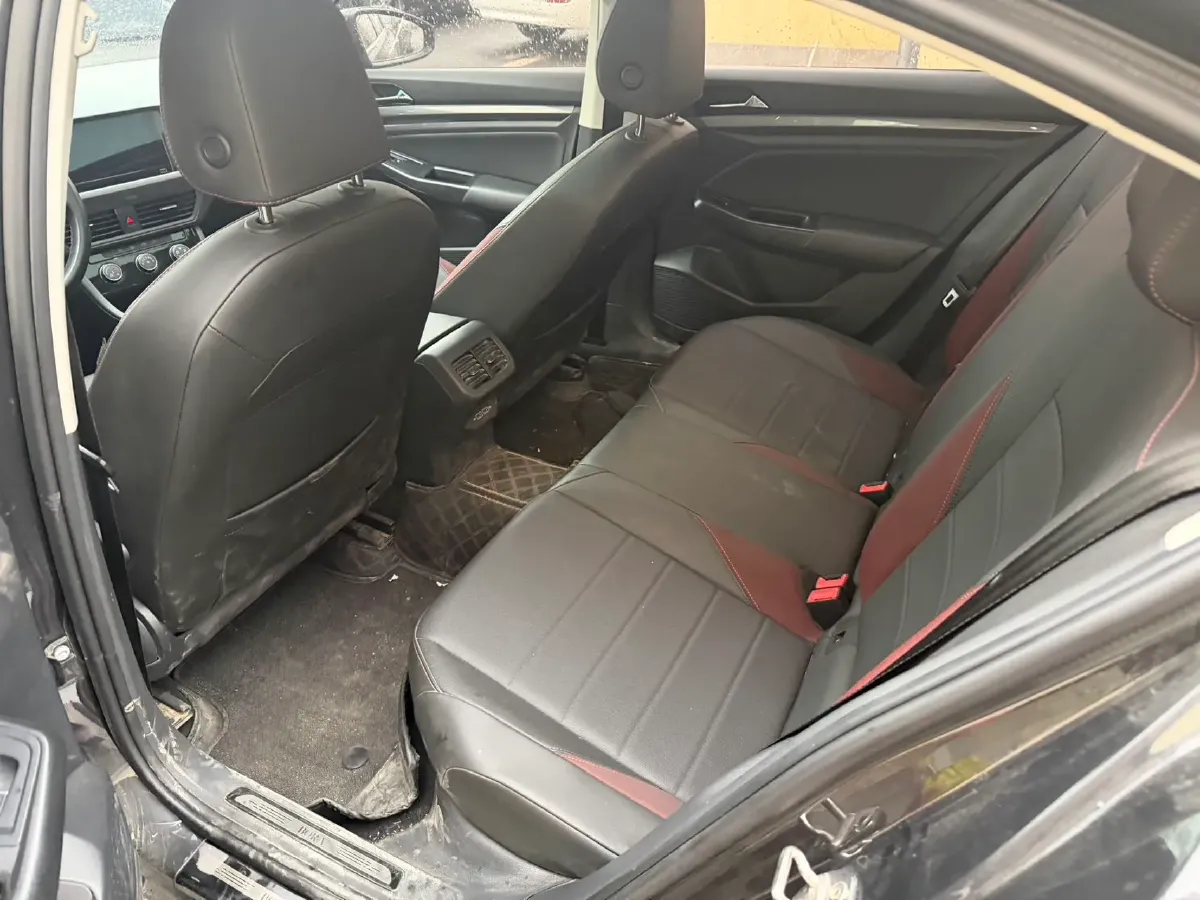 2020 Volkswagen Bora 1.5L 113HP L4 5MT,autocango,china used car exporter,china ev exporter,chinese used car exporter,chinese used ev exporter