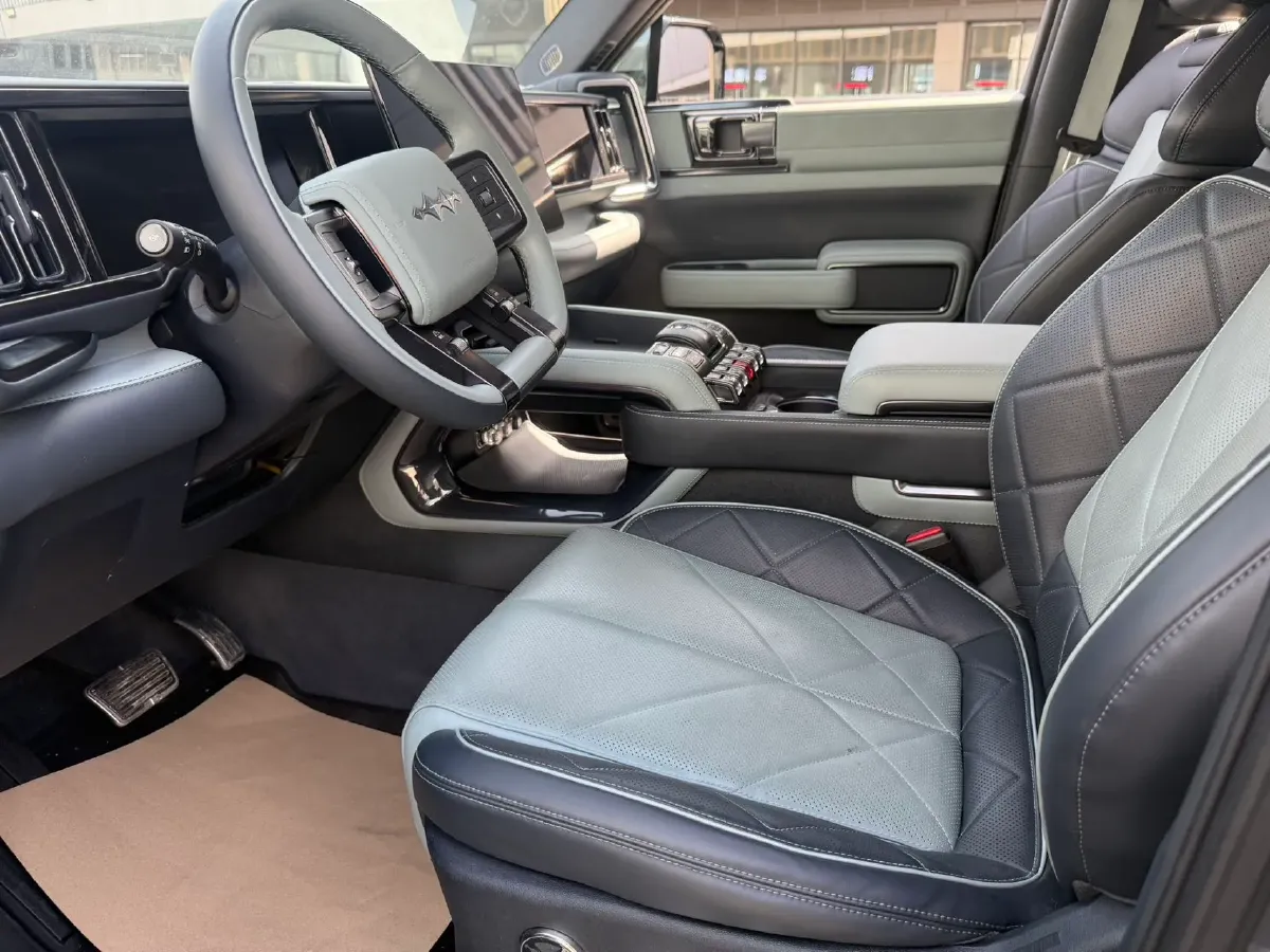 2023 FangChengBao Bao 5 1.5T 194HP L4 E-CVT PHEV 31.8KWH,autocango,china used car exporter,china ev exporter,chinese used car exporter,chinese used ev exporter