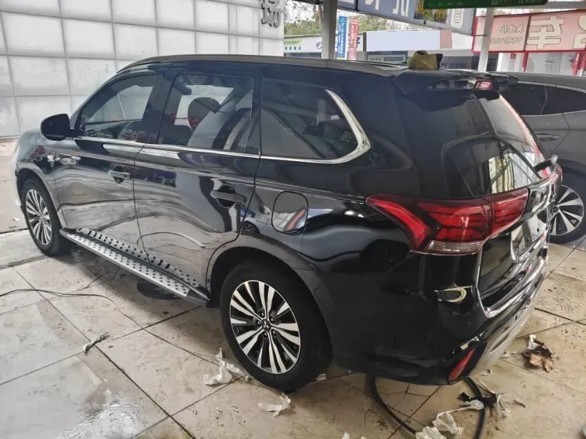 2021 Mitsubishi Outlander 2.0L 166HP L4 CVT,autocango,china used car exporter,china ev exporter,chinese used car exporter,chinese used ev exporter