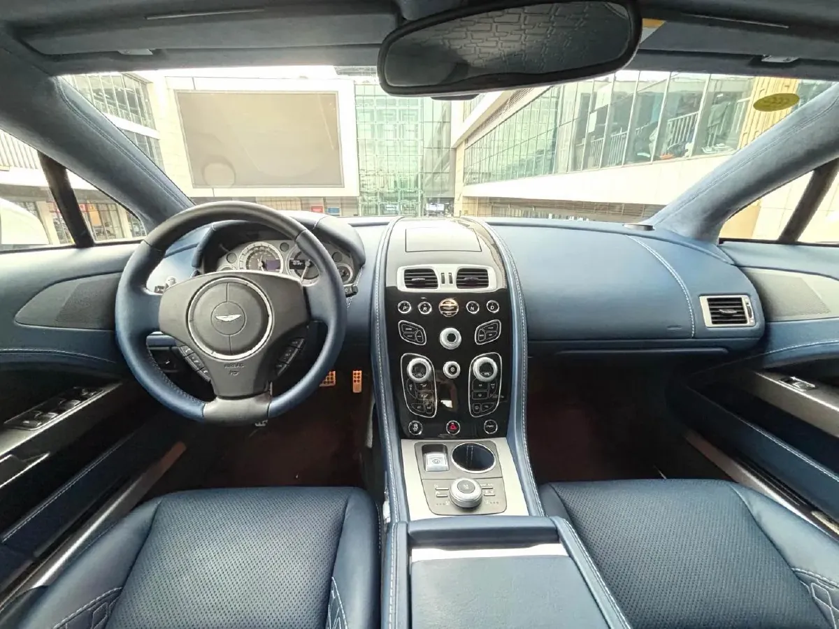 2017 Aston Martin Rapide 6.0L 560HP V12 8AT,autocango,china used car exporter,china ev exporter,chinese used car exporter,chinese used ev exporter