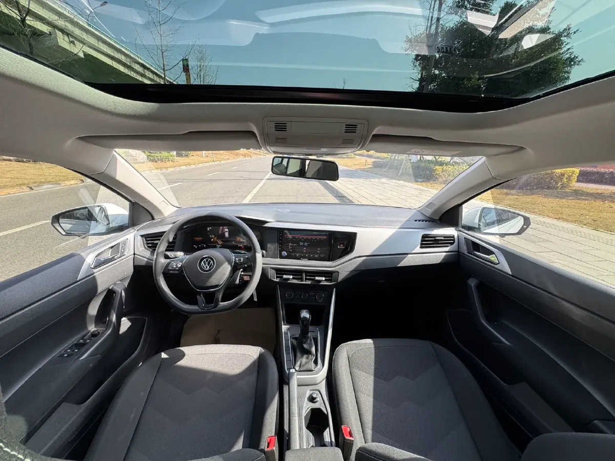 2023 Volkswagen Polo 1.5L 113HP L4 6AT,autocango,china used car exporter,china ev exporter,chinese used car exporter,chinese used ev exporter