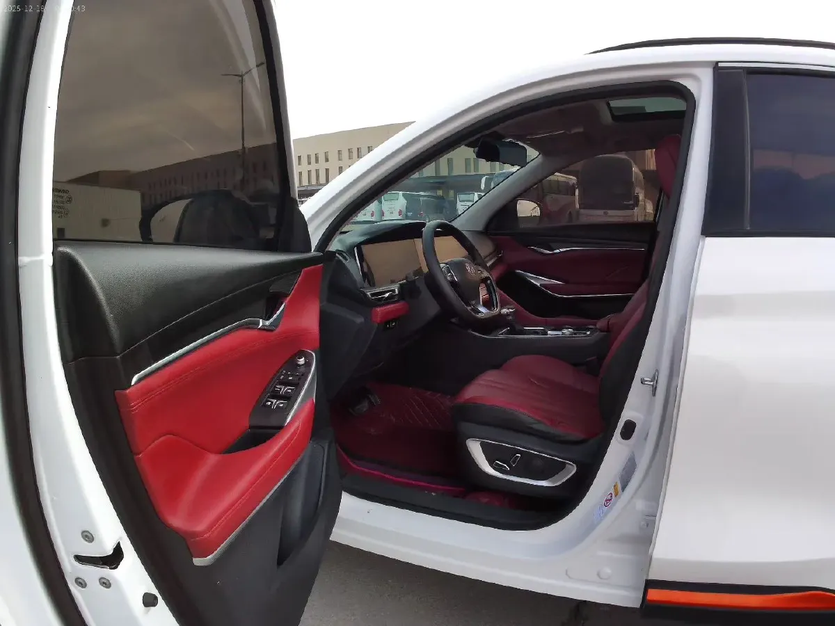 2020 ChangAn CS75 Plus 1.5T 178HP L4 6AT,autocango,china used car exporter,china ev exporter,chinese used car exporter,chinese used ev exporter