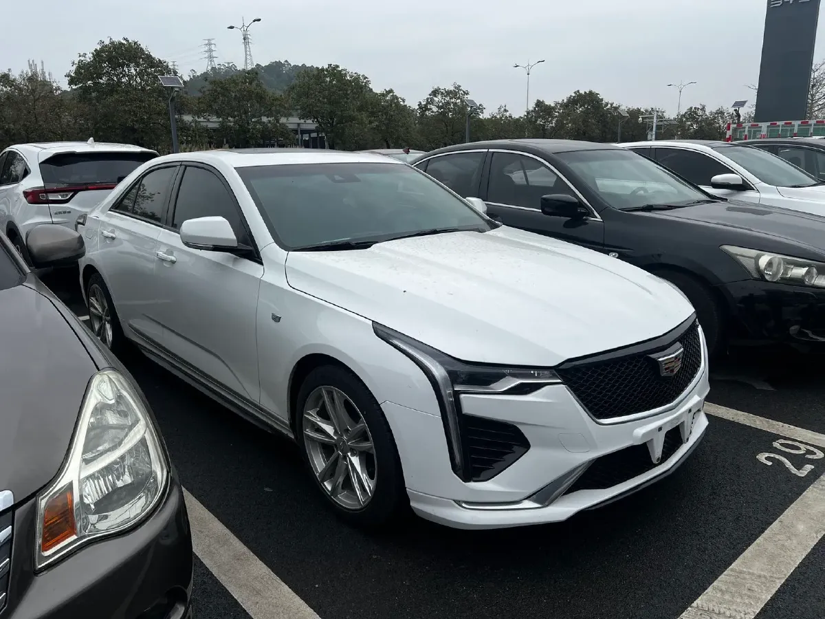 2021 Cadillac CT4 2.0T 237HP L4 8AT,autocango,china used car exporter,china ev exporter,chinese used car exporter,chinese used ev exporter