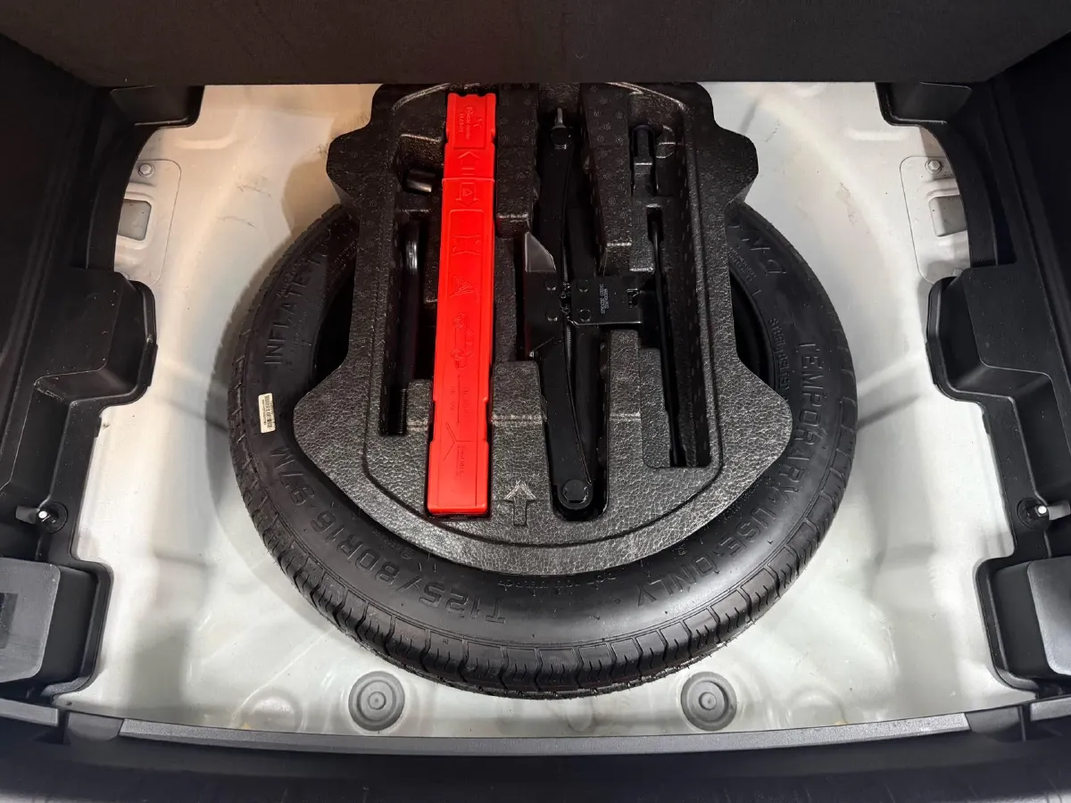 2021 Geely Coolray 1.4T 141HP L4 6DCT,autocango,china used car exporter,china ev exporter,chinese used car exporter,chinese used ev exporter