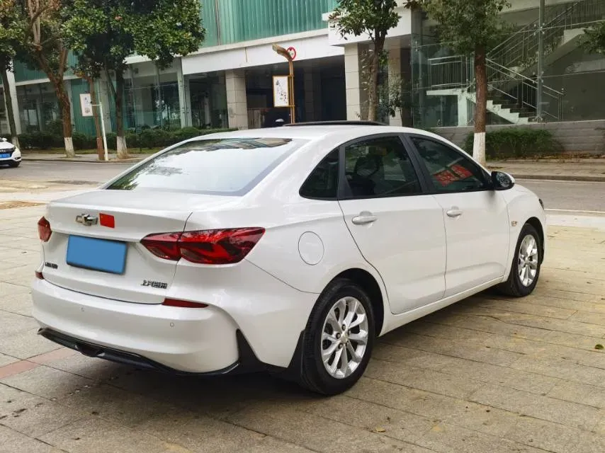 2024 Chevrolet Monza 1.5L 113HP L4 6DCT,autocango,china used car exporter,china ev exporter,chinese used car exporter,chinese used ev exporter