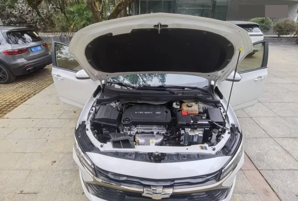 2024 Chevrolet Monza 1.5L 113HP L4 6DCT,autocango,china used car exporter,china ev exporter,chinese used car exporter,chinese used ev exporter