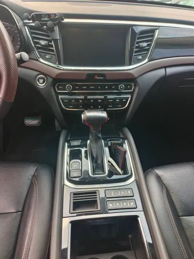 2017 GAC Trumpchi GS8 2.0T 201HP L4 6AT,autocango,china used car exporter,china ev exporter,chinese used car exporter,chinese used ev exporter