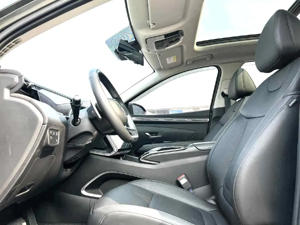 2021 Hyundai Tucson 1.5T 200HP L4 7DCT,autocango,china used car exporter,china ev exporter,chinese used car exporter,chinese used ev exporter