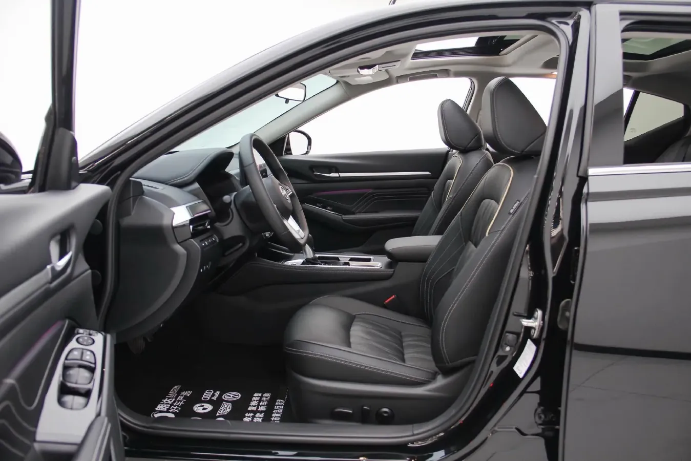 2022 Nissan Teana 2.0L 156HP L4 CVT,autocango,china used car exporter,china ev exporter,chinese used car exporter,chinese used ev exporter