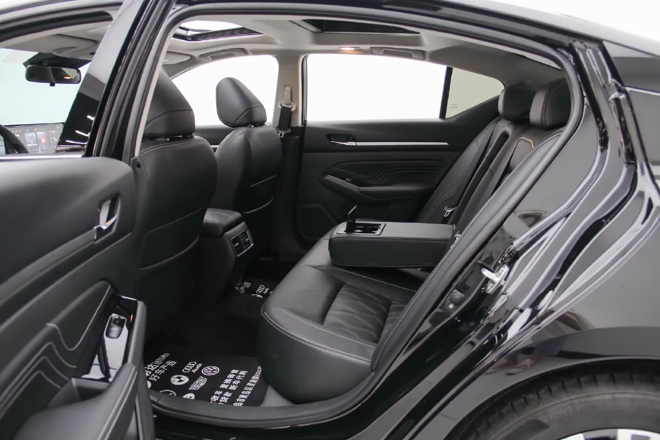 2022 Nissan Teana 2.0L 156HP L4 CVT,autocango,china used car exporter,china ev exporter,chinese used car exporter,chinese used ev exporter