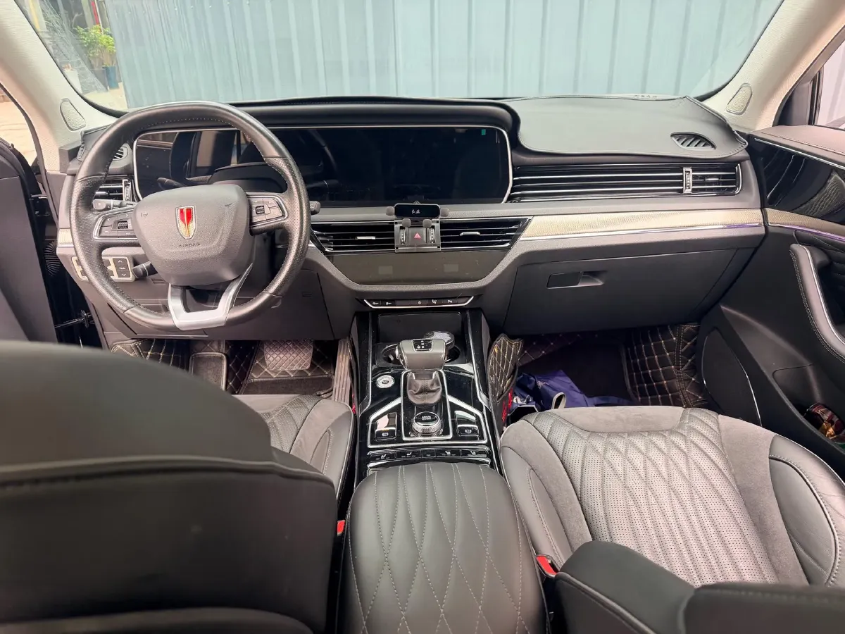 2022 HongQi HS5 2.0T 224HP L4 6AT,autocango,china used car exporter,china ev exporter,chinese used car exporter,chinese used ev exporter