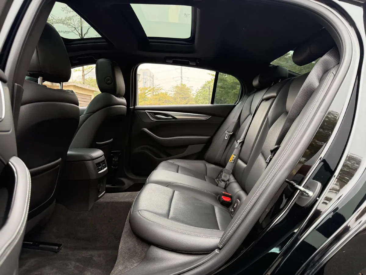 2024 Cadillac CT5 2.0T 237HP L4 10AT,autocango,china used car exporter,china ev exporter,chinese used car exporter,chinese used ev exporter