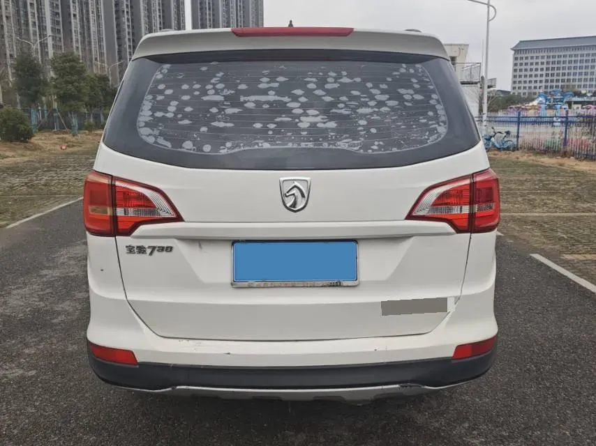 2016 BaoJun 730 1.5T 150HP L4 6MT,autocango,china used car exporter,china ev exporter,chinese used car exporter,chinese used ev exporter