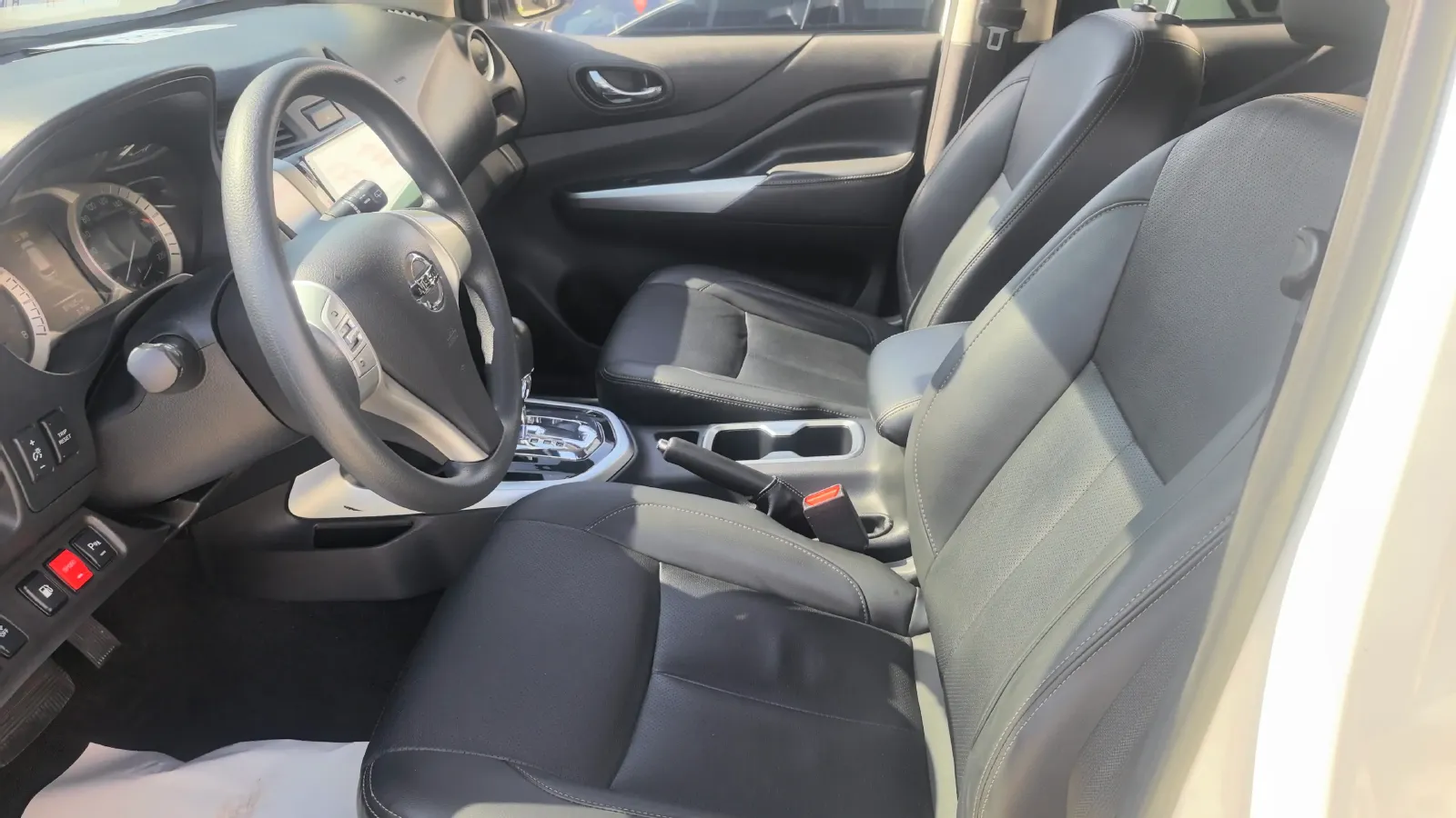 2020 Nissan Terra 2.5L 193HP L4 7AT,autocango,china used car exporter,china ev exporter,chinese used car exporter,chinese used ev exporter