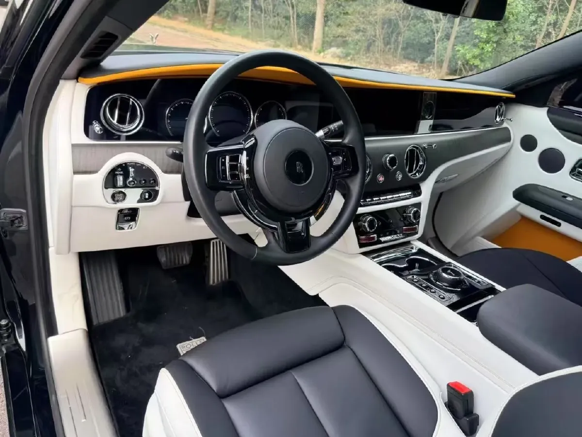 2021 Rolls-Royce Ghost 6.7T 571HP V12 8AT,autocango,china used car exporter,china ev exporter,chinese used car exporter,chinese used ev exporter