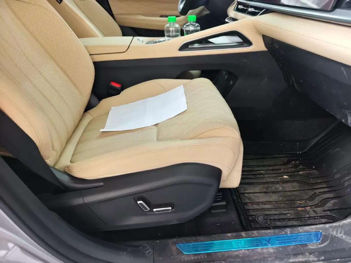 2026 Geely Monjaro 2.0T 272HP L4 8AT,autocango,china used car exporter,china ev exporter,chinese used car exporter,chinese used ev exporter