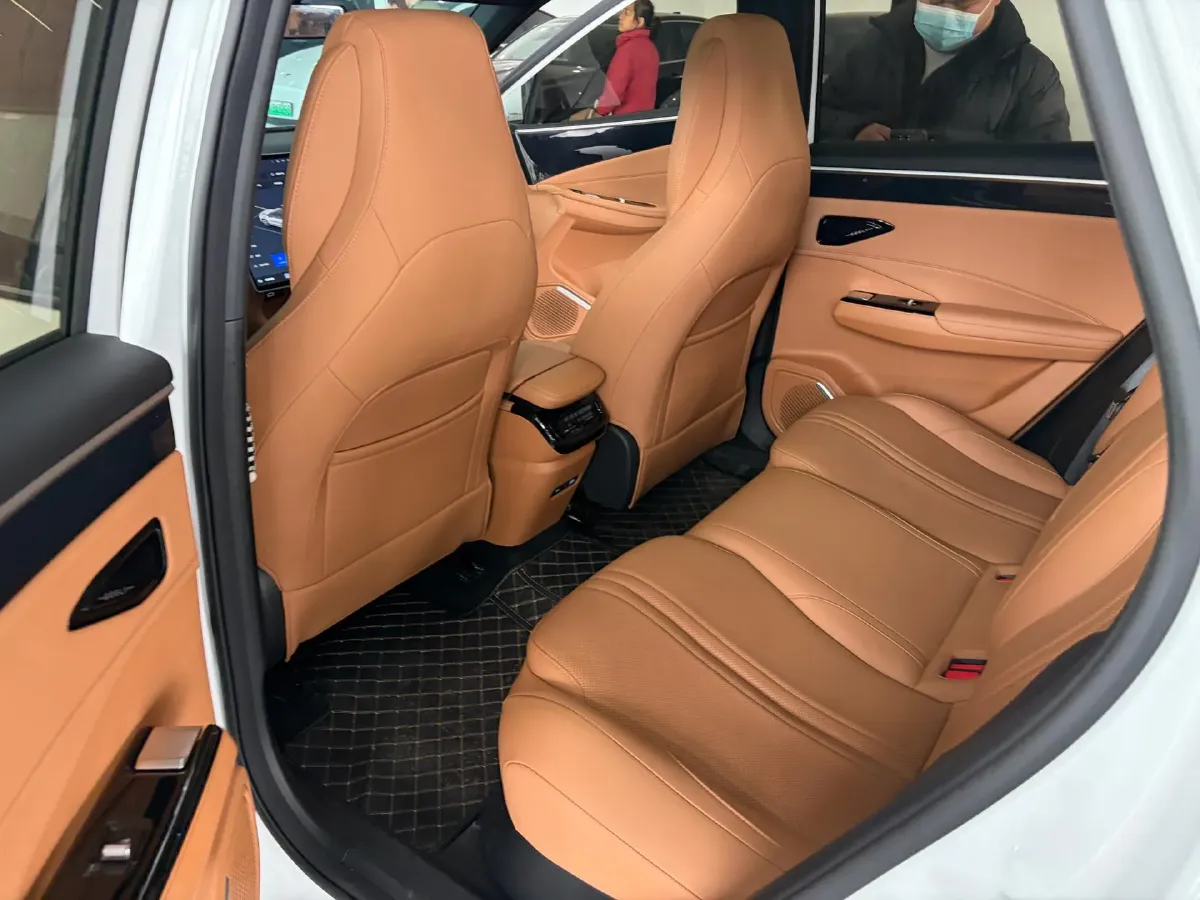 2025 Geely Galaxy L7 1.5L 112HP L4 1DHT PHEV 18.4KWH,autocango,china used car exporter,china ev exporter,chinese used car exporter,chinese used ev exporter