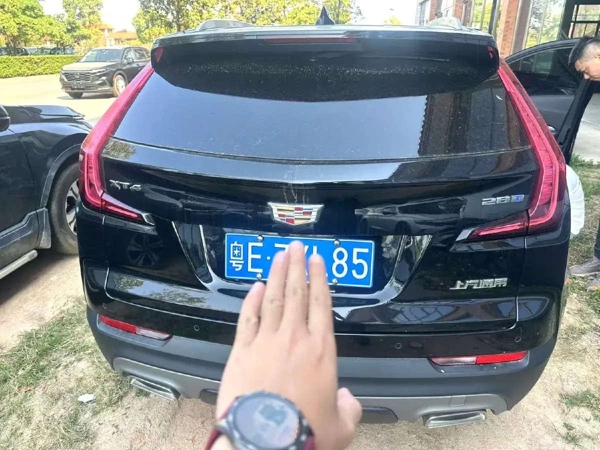 2021 Cadillac XT4 2.0T 237HP L4 9AT,autocango,china used car exporter,china ev exporter,chinese used car exporter,chinese used ev exporter