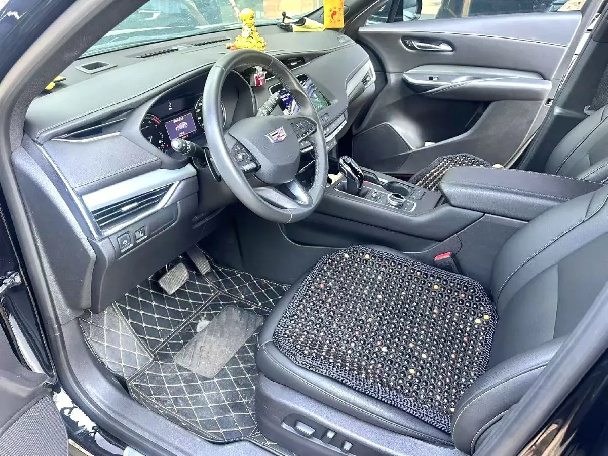 2021 Cadillac XT4 2.0T 237HP L4 9AT,autocango,china used car exporter,china ev exporter,chinese used car exporter,chinese used ev exporter