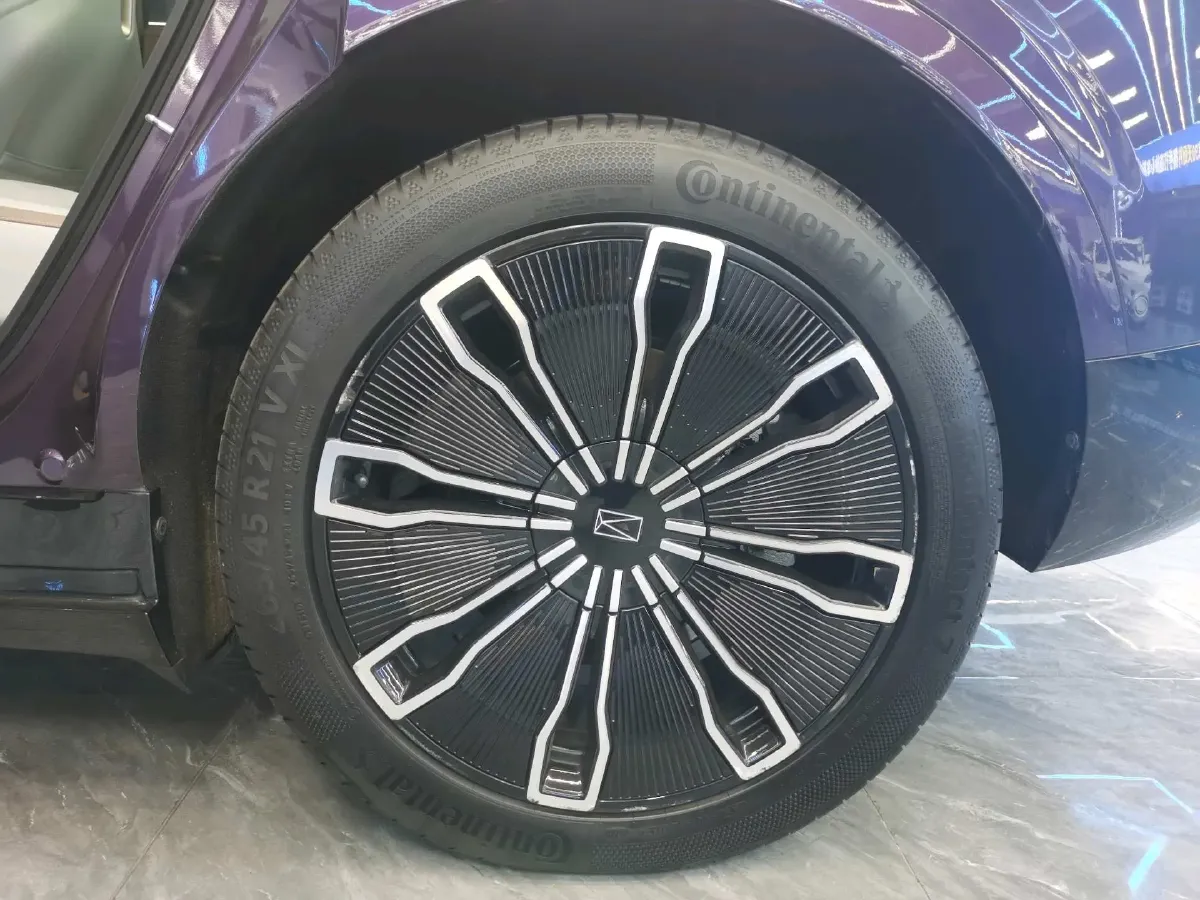 2024 Avatr 07 1.5T 156HP L4 REEV 39.05KWH,autocango,china used car exporter,china ev exporter,chinese used car exporter,chinese used ev exporter