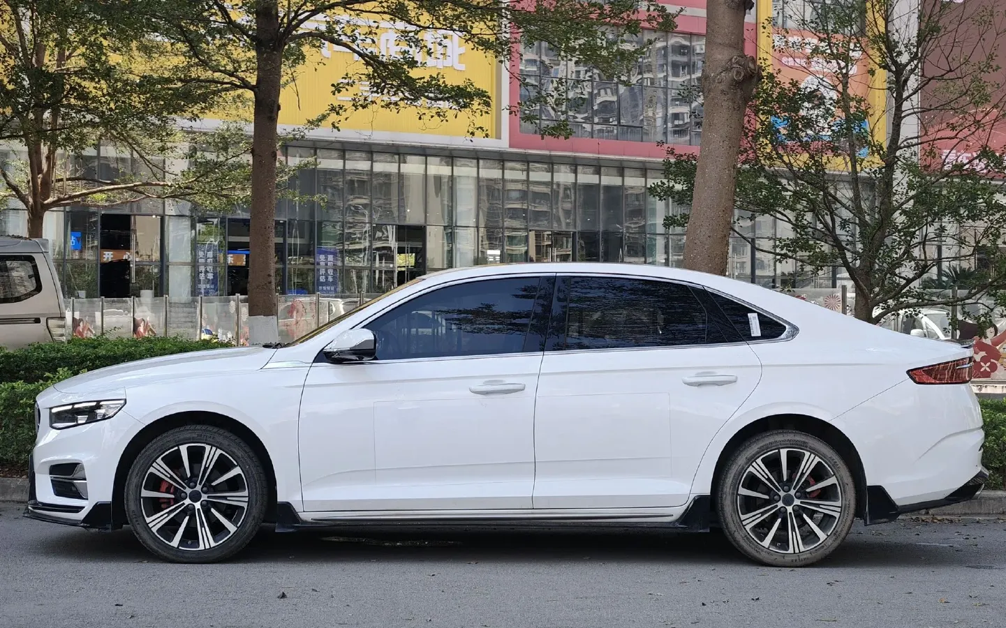 2023 Geely Preface 1.5T 181HP L4 7DCT,autocango,china used car exporter,china ev exporter,chinese used car exporter,chinese used ev exporter