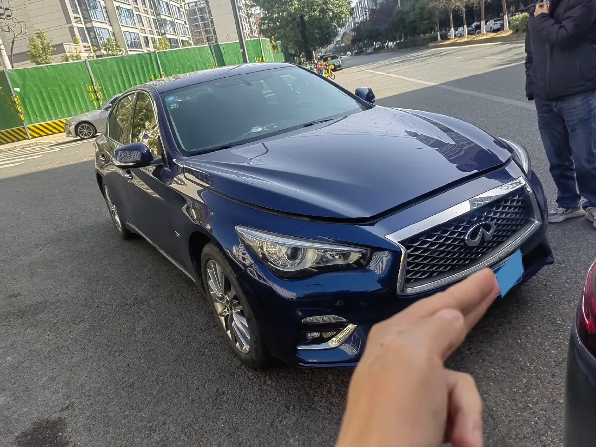 2018 Jeep Grand Commander 2.0T 265HP L4 9AT,autocango,china used car exporter,china ev exporter,chinese used car exporter,chinese used ev exporter