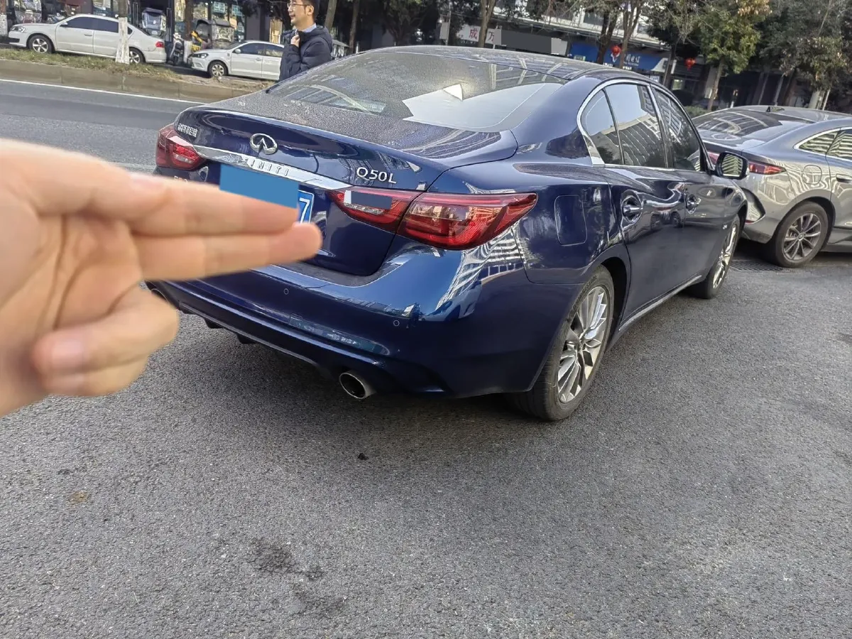 2018 Jeep Grand Commander 2.0T 265HP L4 9AT,autocango,china used car exporter,china ev exporter,chinese used car exporter,chinese used ev exporter