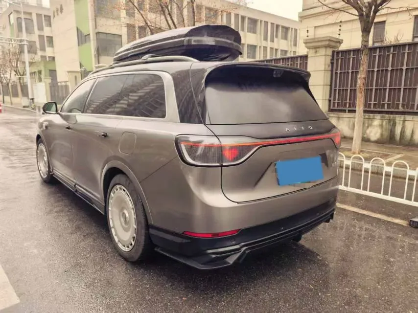 2025 AITO AITO M9 REEV 160HP REEV 52KWH,autocango,china used car exporter,china ev exporter,chinese used car exporter,chinese used ev exporter
