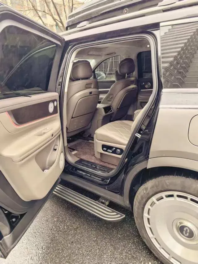 2025 AITO AITO M9 REEV 160HP REEV 52KWH,autocango,china used car exporter,china ev exporter,chinese used car exporter,chinese used ev exporter