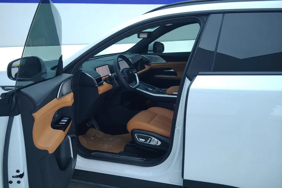 2024 Xpeng G9 BEV 78.2KWH,autocango,china used car exporter,china ev exporter,chinese used car exporter,chinese used ev exporter