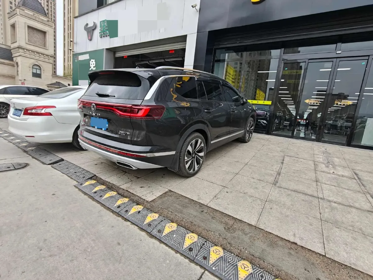 2024 Volkswagen Talagon 2.0T 220HP L4 7DCT,autocango,china used car exporter,china ev exporter,chinese used car exporter,chinese used ev exporter