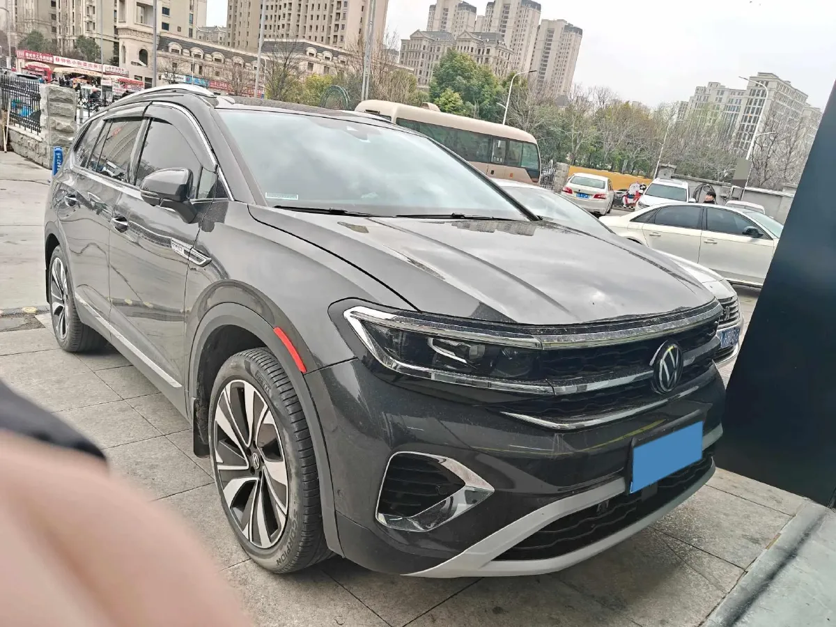 2024 Volkswagen Talagon 2.0T 220HP L4 7DCT,autocango,china used car exporter,china ev exporter,chinese used car exporter,chinese used ev exporter