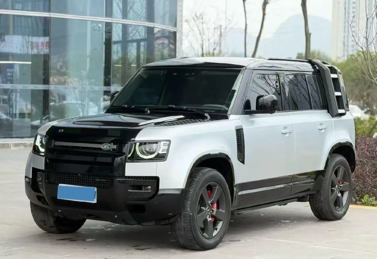 2022 Land Rover Defender 3.0T 400HP L6 8AT,autocango,china used car exporter,china ev exporter,chinese used car exporter,chinese used ev exporter