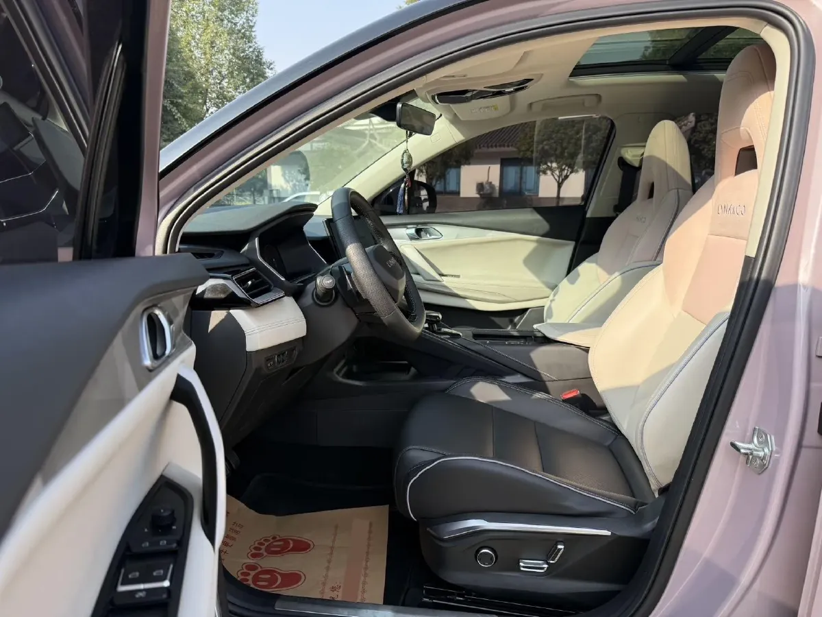 2023 LYNK&CO 06 1.5T 181HP L4 7DCT,autocango,china used car exporter,china ev exporter,chinese used car exporter,chinese used ev exporter