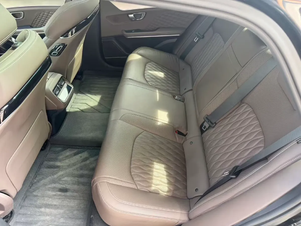 2024 BYD Han 1.5T 139HP L4 E-CVT PHEV 18.316KWH,autocango,china used car exporter,china ev exporter,chinese used car exporter,chinese used ev exporter