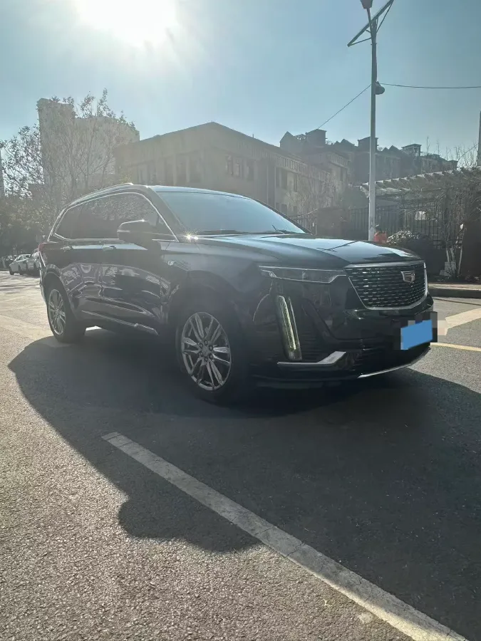 2022 Cadillac XT6 2.0T 237HP L4 9AT,autocango,china used car exporter,china ev exporter,chinese used car exporter,chinese used ev exporter