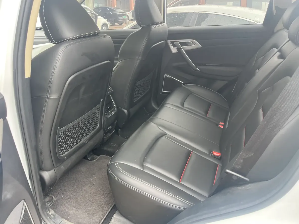 2020 Roewe i6 1.5T 169HP L4 7DCT,autocango,china used car exporter,china ev exporter,chinese used car exporter,chinese used ev exporter