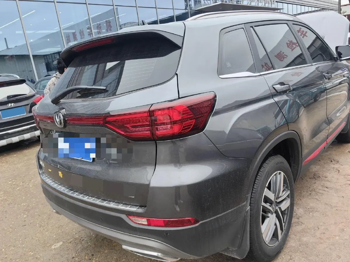 2023 ChangAn CS75 1.5T 188HP L4 7DCT,autocango,china used car exporter,china ev exporter,chinese used car exporter,chinese used ev exporter