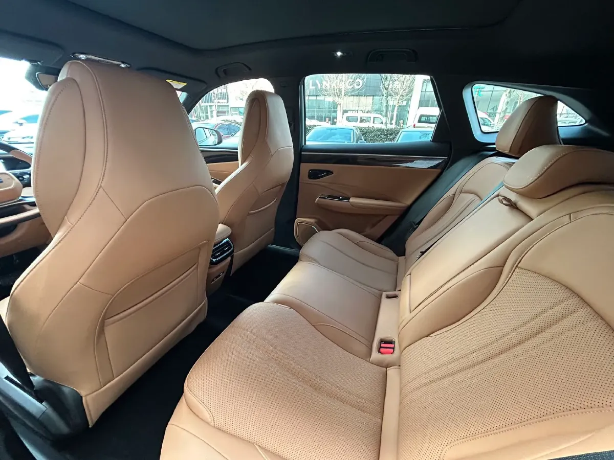 2025 Geely Galaxy L7 1.5L 112HP L4 1DHT PHEV 18.4KWH,autocango,china used car exporter,china ev exporter,chinese used car exporter,chinese used ev exporter