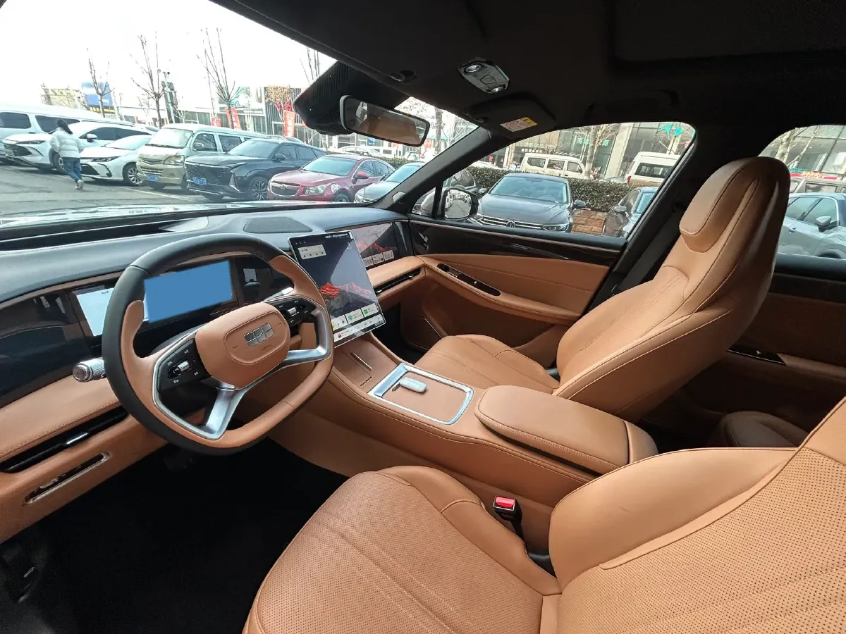 2025 Geely Galaxy L7 1.5L 112HP L4 1DHT PHEV 18.4KWH,autocango,china used car exporter,china ev exporter,chinese used car exporter,chinese used ev exporter