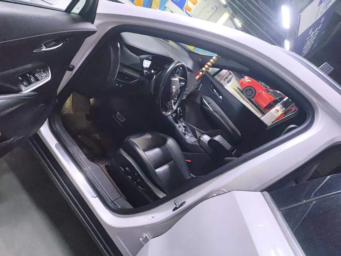 2020 Cadillac XT4 2.0T 237HP L4 9AT,autocango,china used car exporter,china ev exporter,chinese used car exporter,chinese used ev exporter
