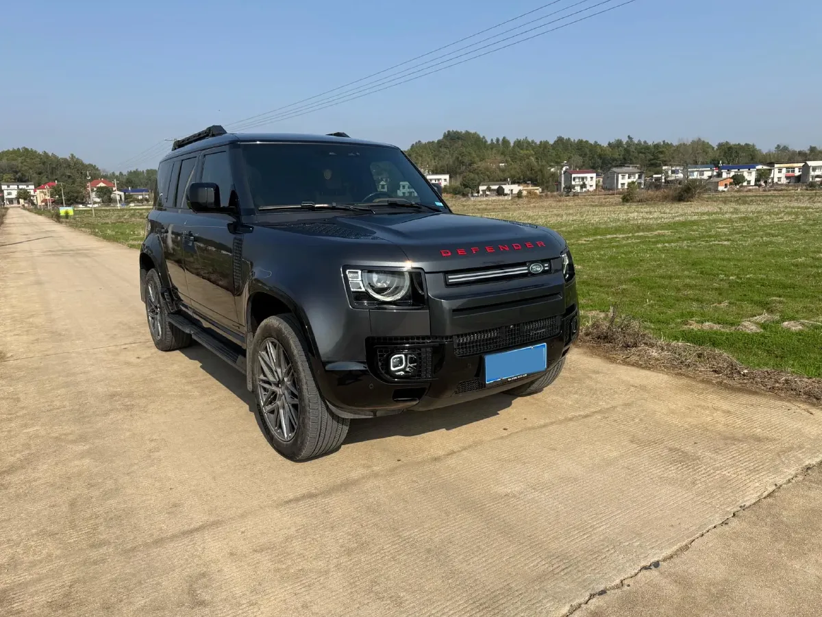2024 Land Rover Defender 3.0T 400HP L6 8AT,autocango,china used car exporter,china ev exporter,chinese used car exporter,chinese used ev exporter