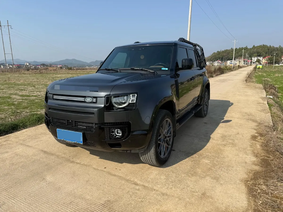 2024 Land Rover Defender 3.0T 400HP L6 8AT,autocango,china used car exporter,china ev exporter,chinese used car exporter,chinese used ev exporter